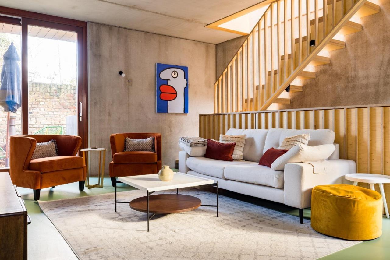 The Victoria Park Sanctuary - Stunning 2Bdr Flat Apartment ลอนดอน ภายนอก รูปภาพ